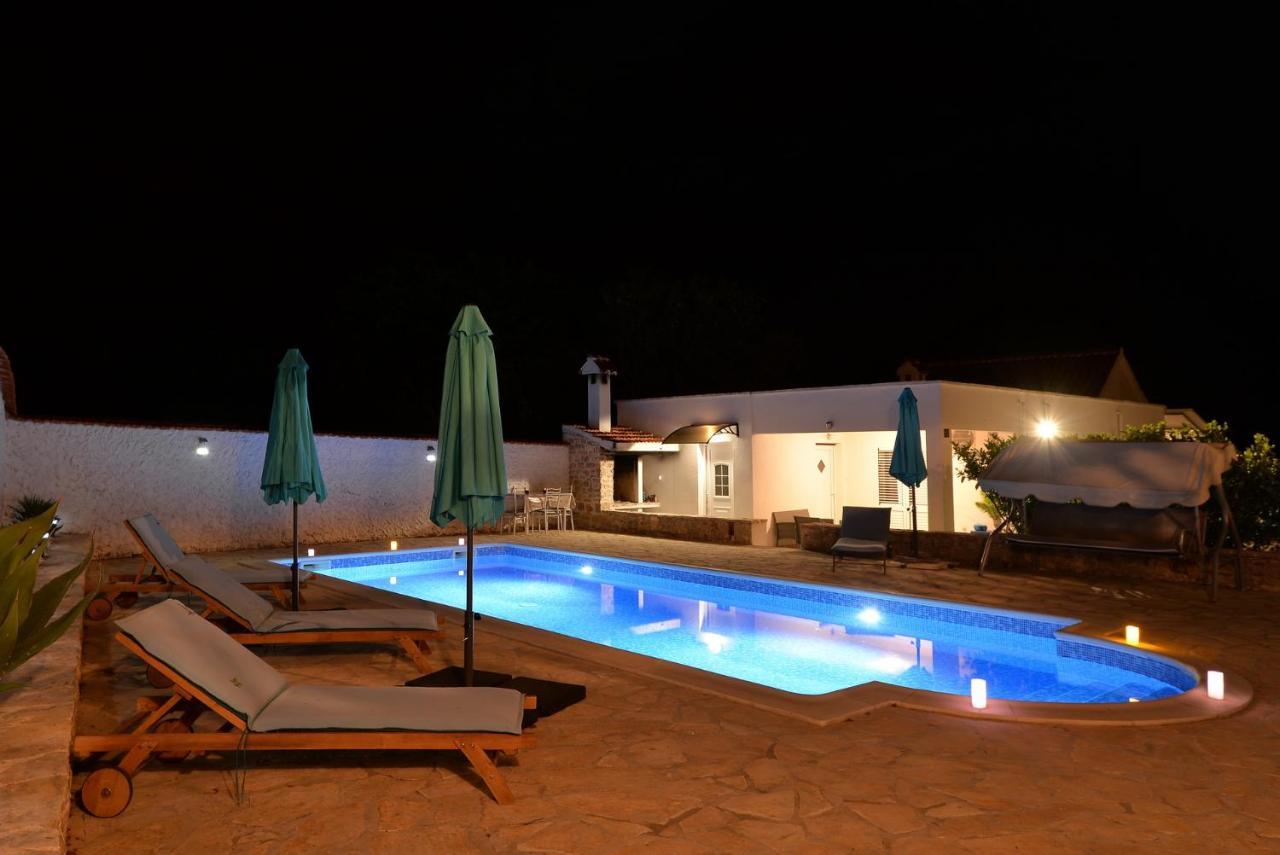 House Vidamo - Vacation Home With Swimming Pool Mala Cista 外观 照片
